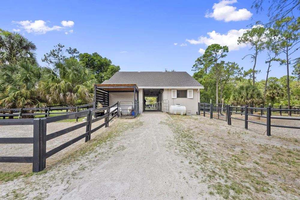 17225 Mare Lane Loxahatchee, FL 33470