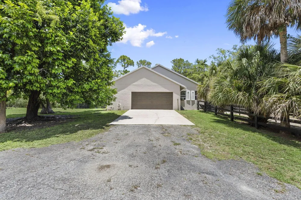 17225 Mare Lane Loxahatchee, FL 33470