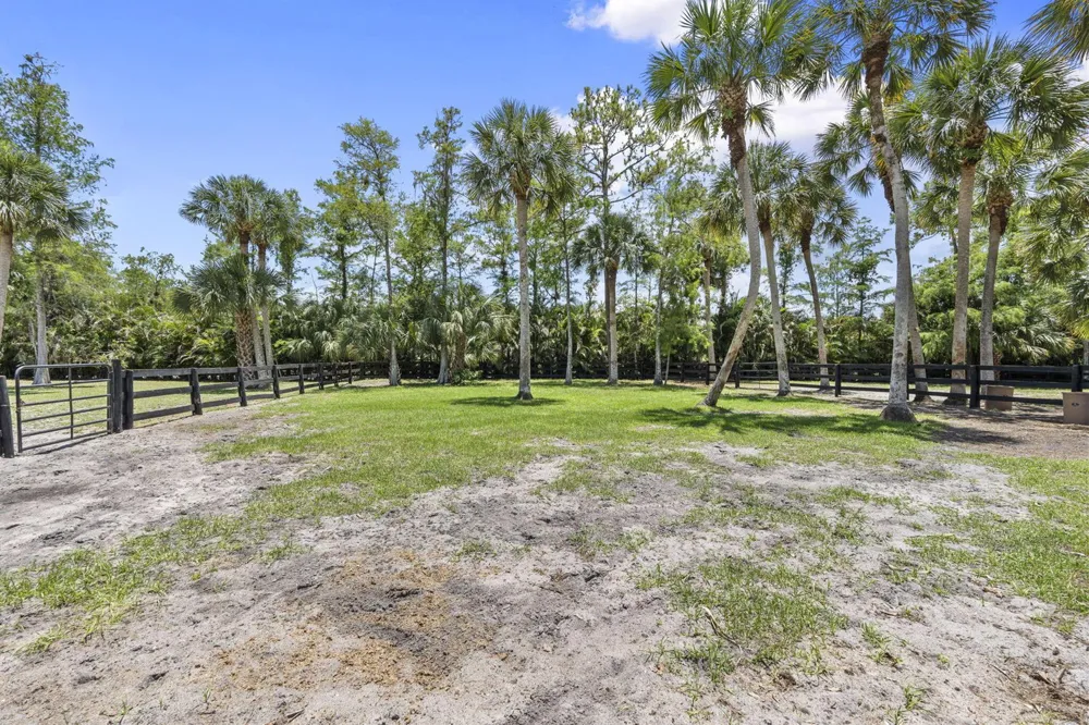 17225 Mare Lane Loxahatchee, FL 33470