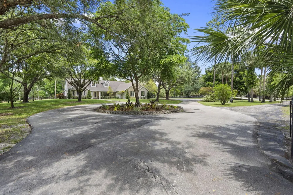17225 Mare Lane Loxahatchee, FL 33470