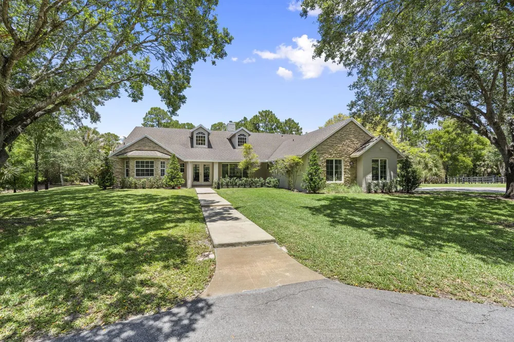17225 Mare Lane Loxahatchee, FL 33470