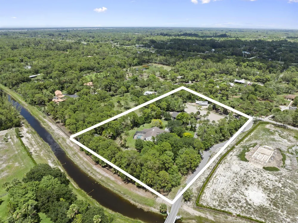 17225 Mare Lane Loxahatchee, FL 33470