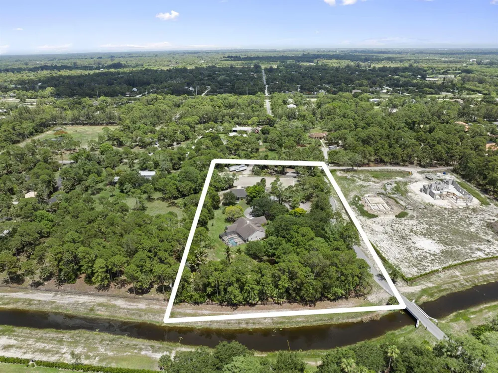 17225 Mare Lane Loxahatchee, FL 33470