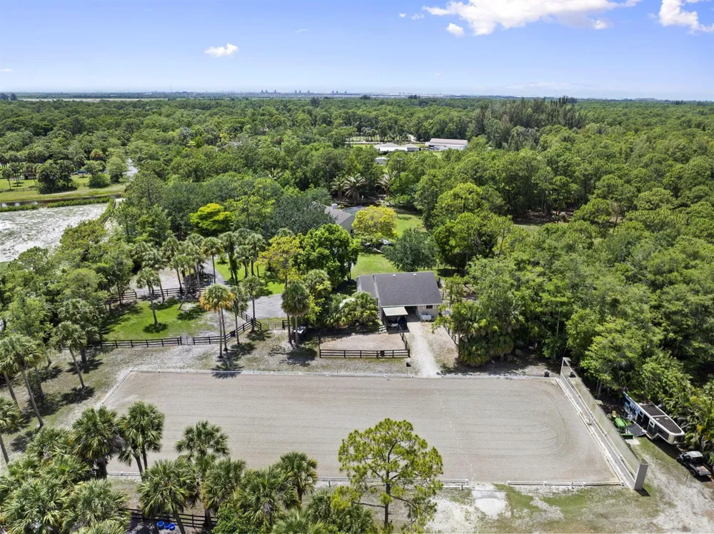 17225 Mare Lane Loxahatchee, FL 33470