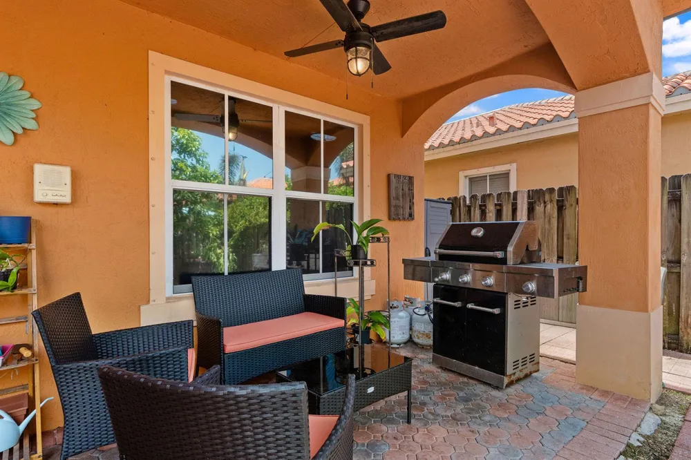 3144 SW 154th Place Miami, FL 33185