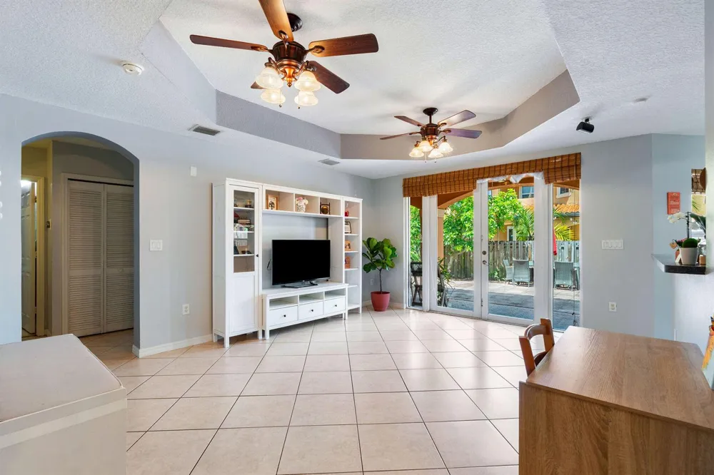 3144 SW 154th Place Miami, FL 33185