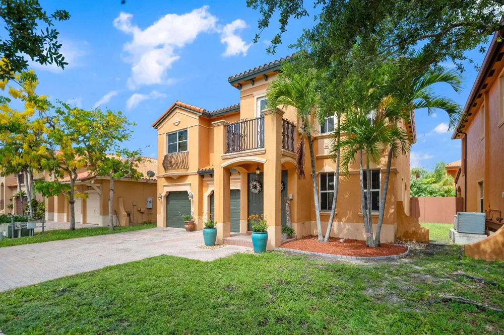 3144 SW 154th Place Miami, FL 33185