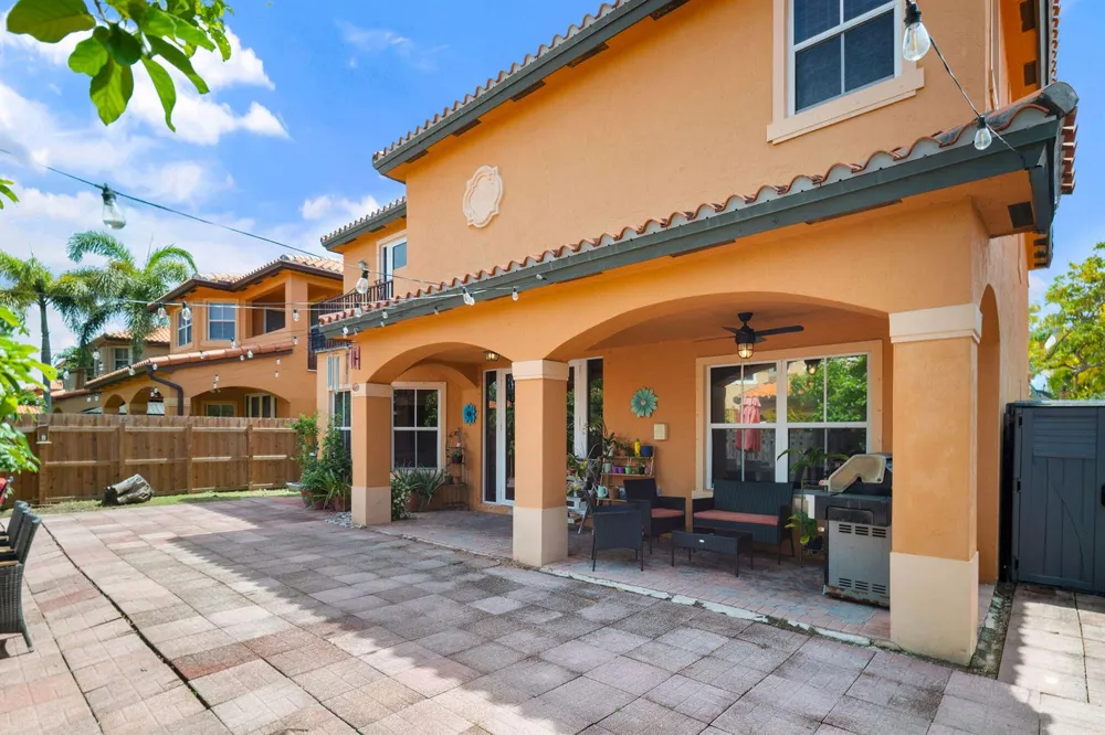 3144 SW 154th Place Miami, FL 33185