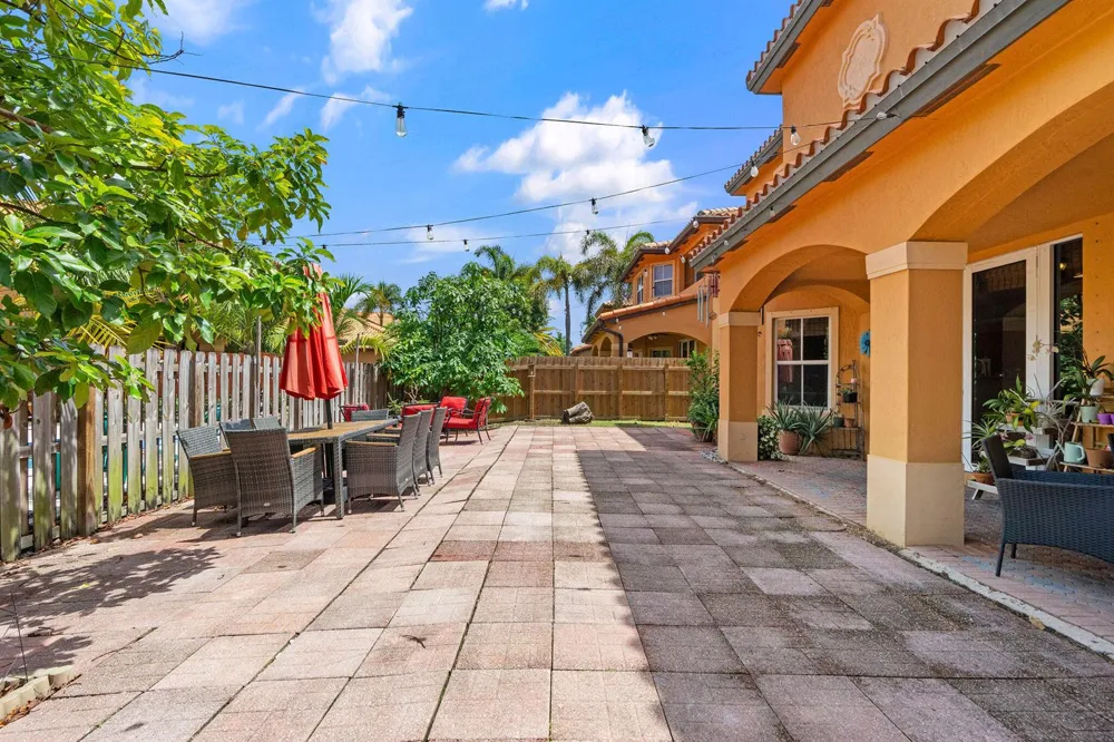 3144 SW 154th Place Miami, FL 33185