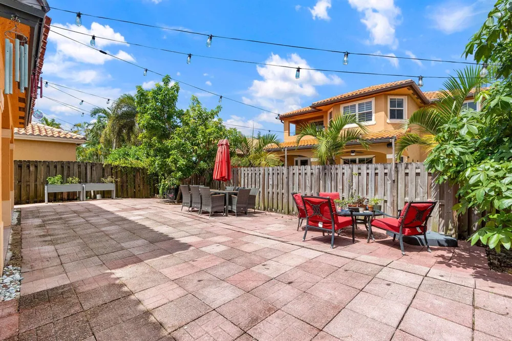 3144 SW 154th Place Miami, FL 33185