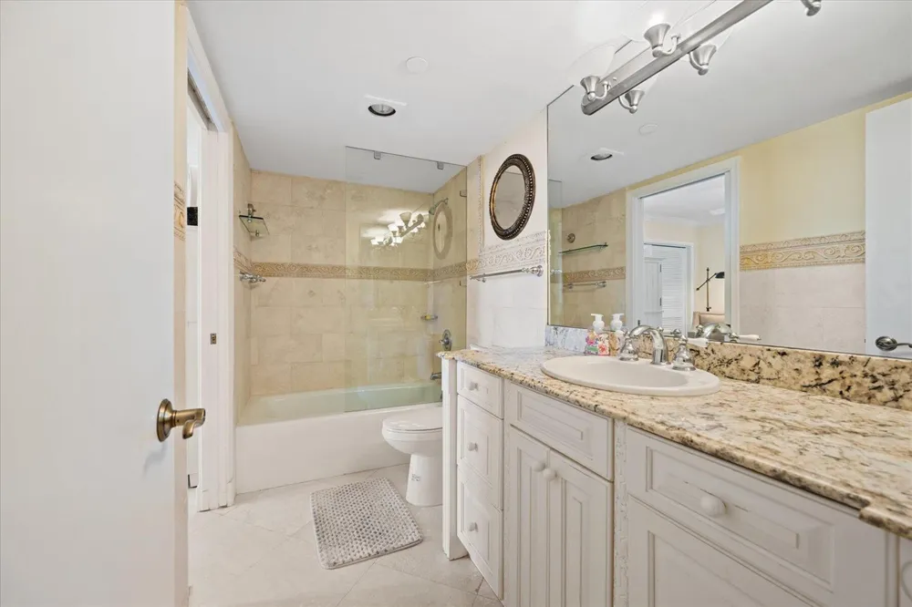 3560 S Ocean Boulevard #909 South Palm Beach, FL 33480