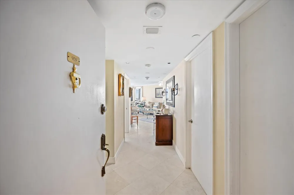 3560 S Ocean Boulevard #909 South Palm Beach, FL 33480