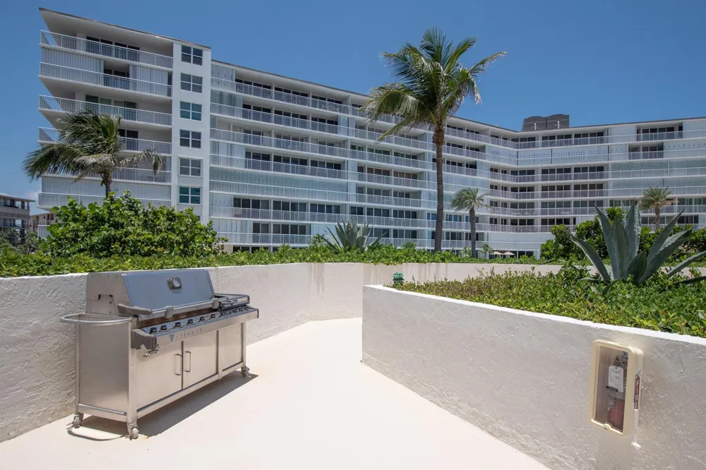 3560 S Ocean Boulevard #909 South Palm Beach, FL 33480