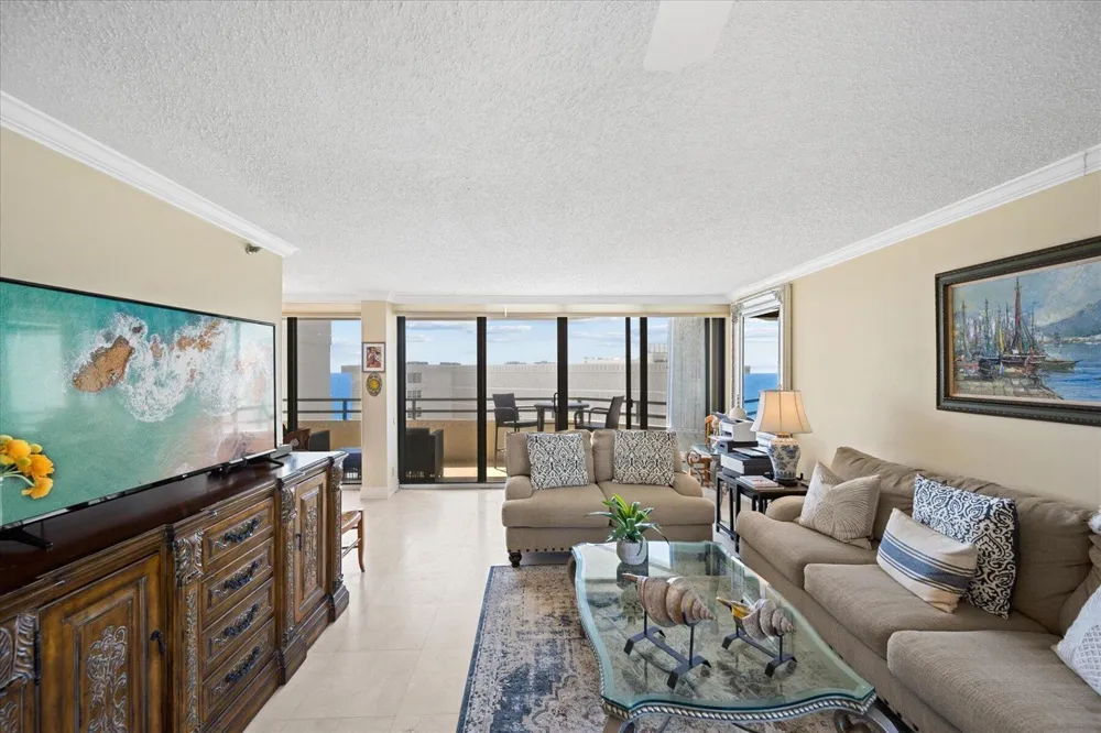 3560 S Ocean Boulevard #909 South Palm Beach, FL 33480