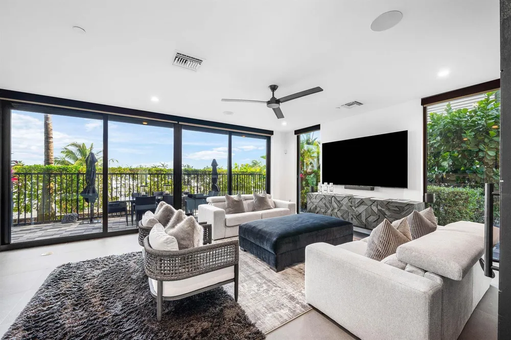11501 Old Ocean Boulevard Ocean Ridge, FL 33435