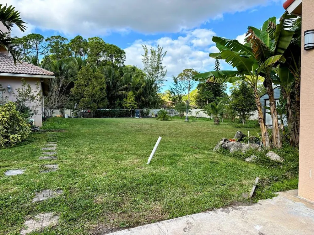 14715 82nd Ln Lane #Side House Loxahatchee, FL 33470