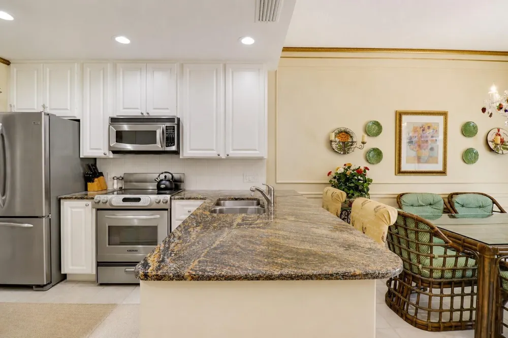77 Laurel Oaks Circle Tequesta, FL 33469