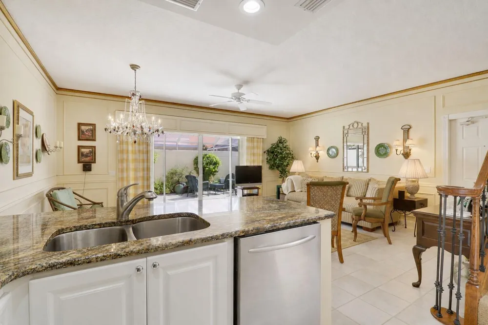 77 Laurel Oaks Circle Tequesta, FL 33469