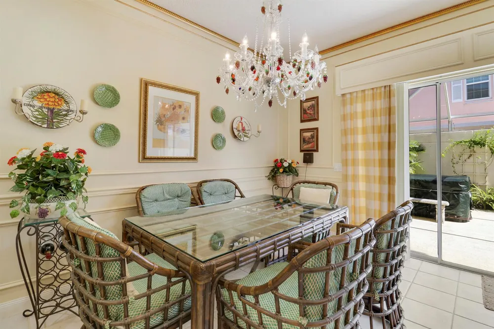 77 Laurel Oaks Circle Tequesta, FL 33469