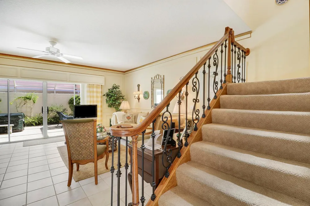 77 Laurel Oaks Circle Tequesta, FL 33469