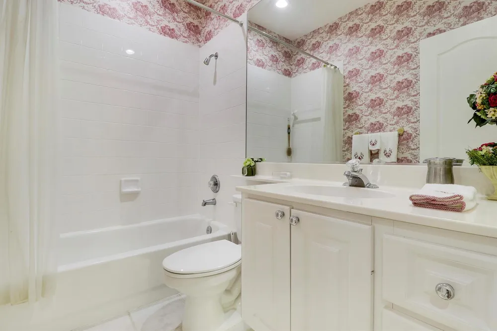 77 Laurel Oaks Circle Tequesta, FL 33469