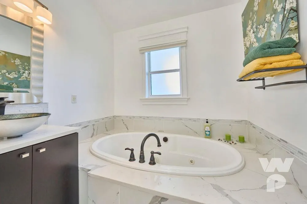 441 Spoonbill Court 