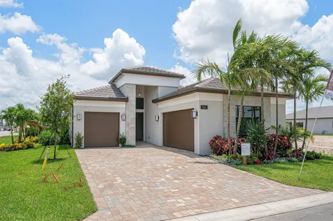 9124 Red Robin Lane