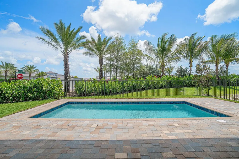 9124 Red Robin Lane Boynton Beach, FL 33473