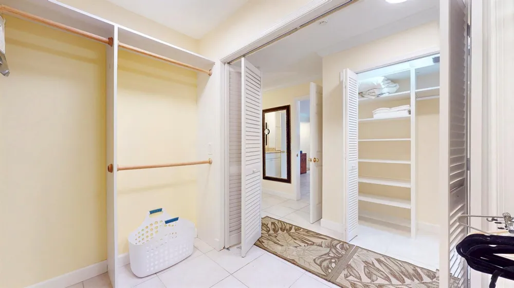 4081 SW Parkgate Boulevard #F Palm City, FL 34990