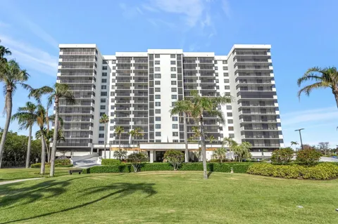 3420 S Ocean Boulevard #12t