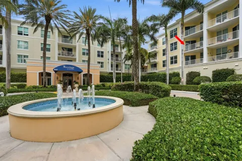 802 W Windward Way #304