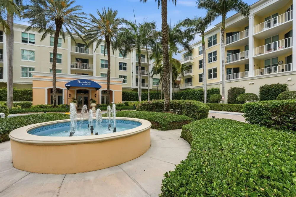 802 W Windward Way #304 Lantana, FL 33462