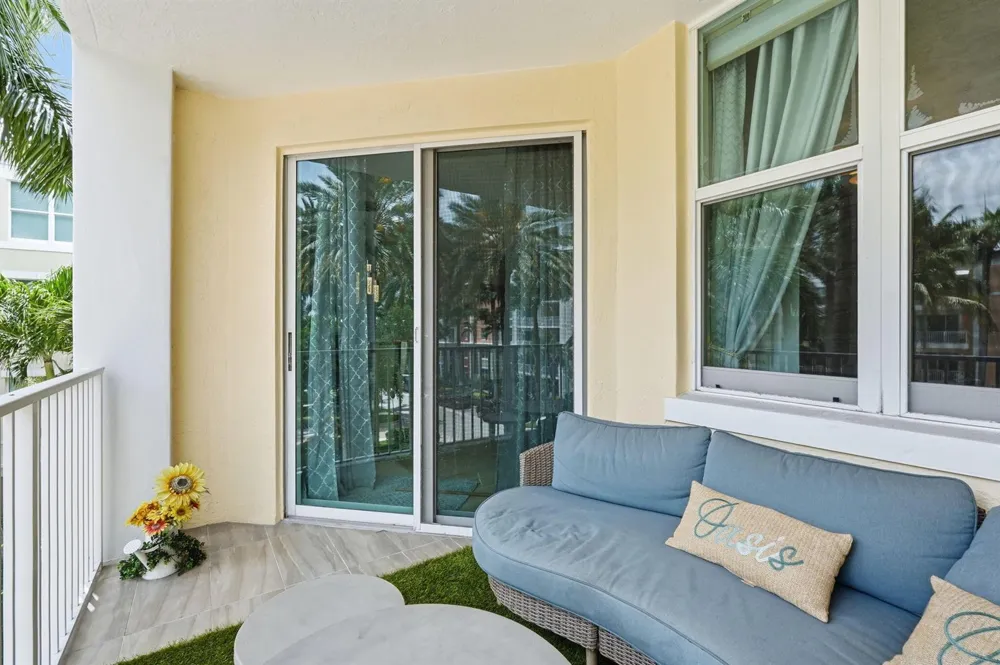 802 W Windward Way #304 Lantana, FL 33462