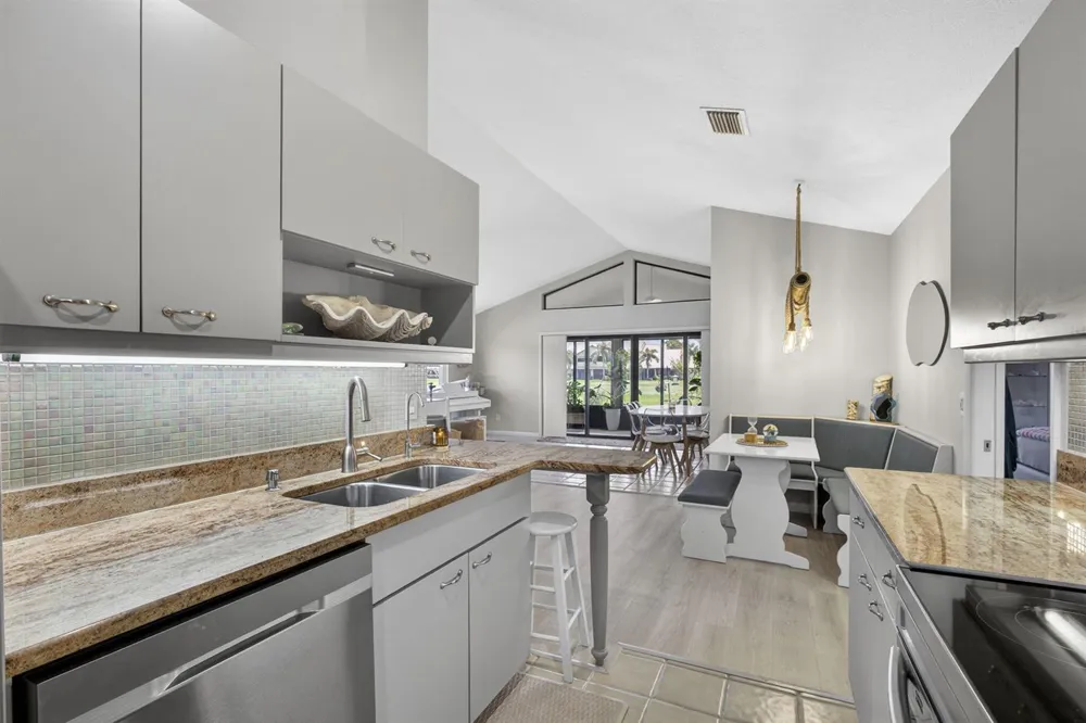5954 SE Franklin Place Hobe Sound, FL 33455