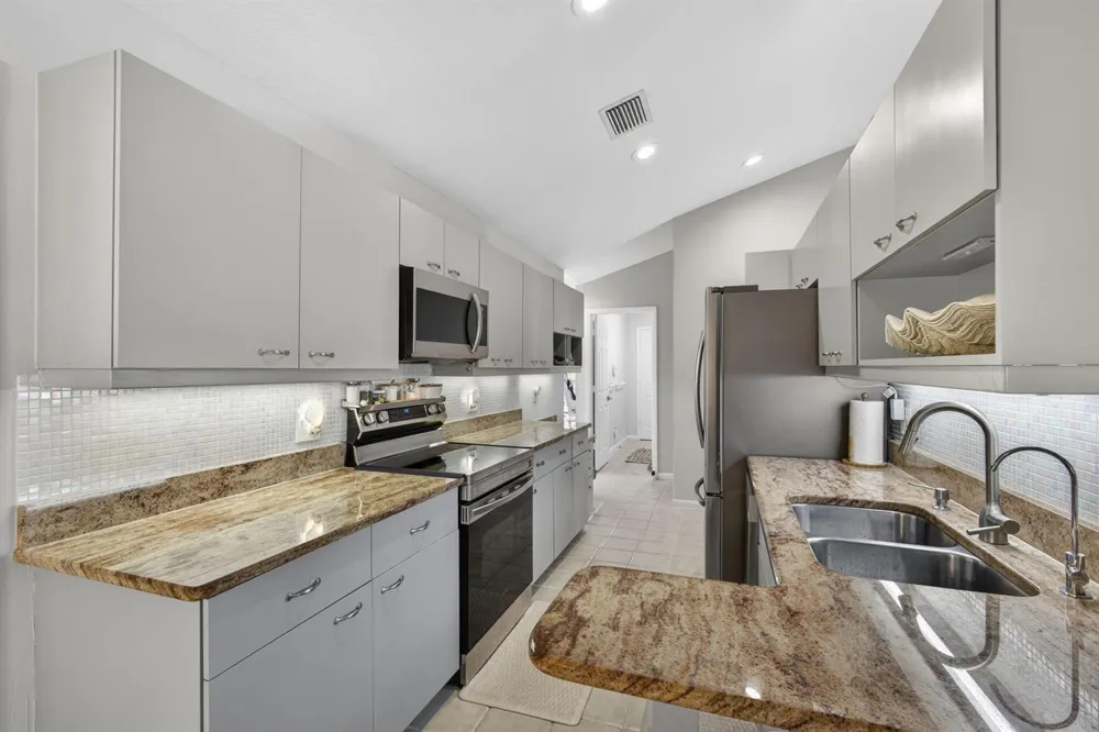 5954 SE Franklin Place Hobe Sound, FL 33455