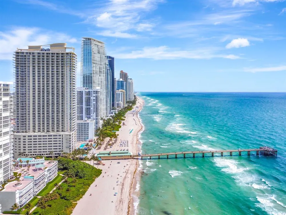 16699 Collins Avenue #3407 Sunny Isles Beach, FL 33160