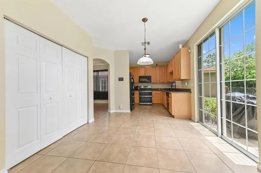 6819 Osage Circle West Palm Beach, FL 33413
