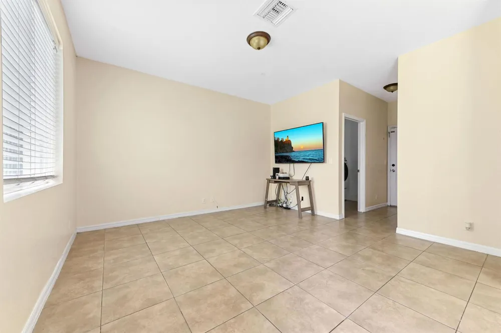 6819 Osage Circle West Palm Beach, FL 33413