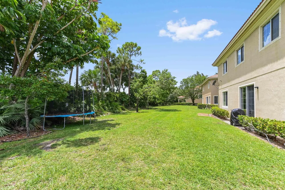 6819 Osage Circle West Palm Beach, FL 33413