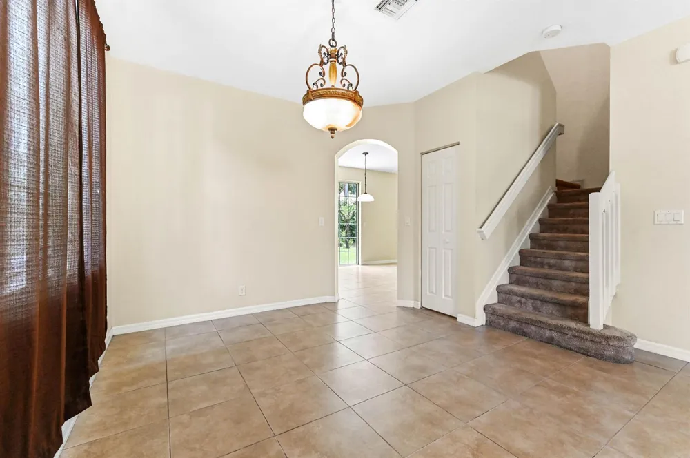6819 Osage Circle West Palm Beach, FL 33413