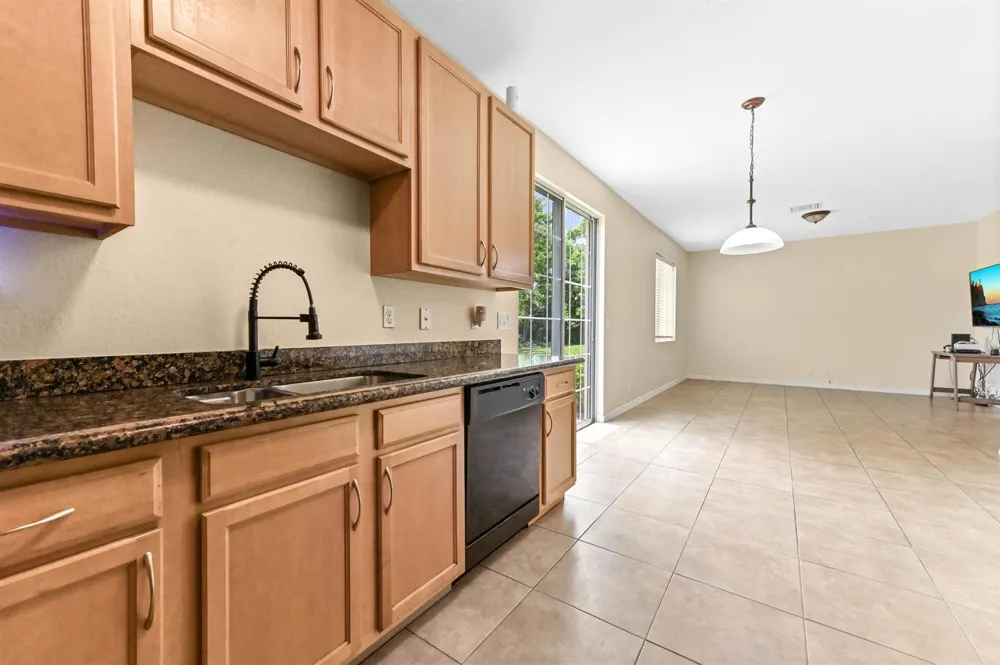 6819 Osage Circle West Palm Beach, FL 33413