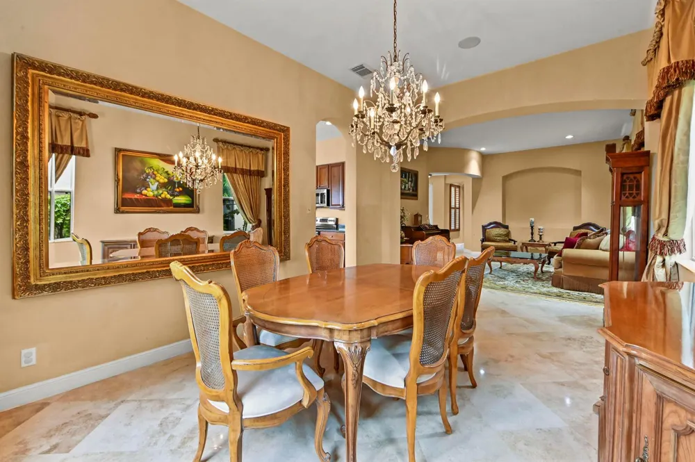 458 Cresta Circle West Palm Beach, FL 33413