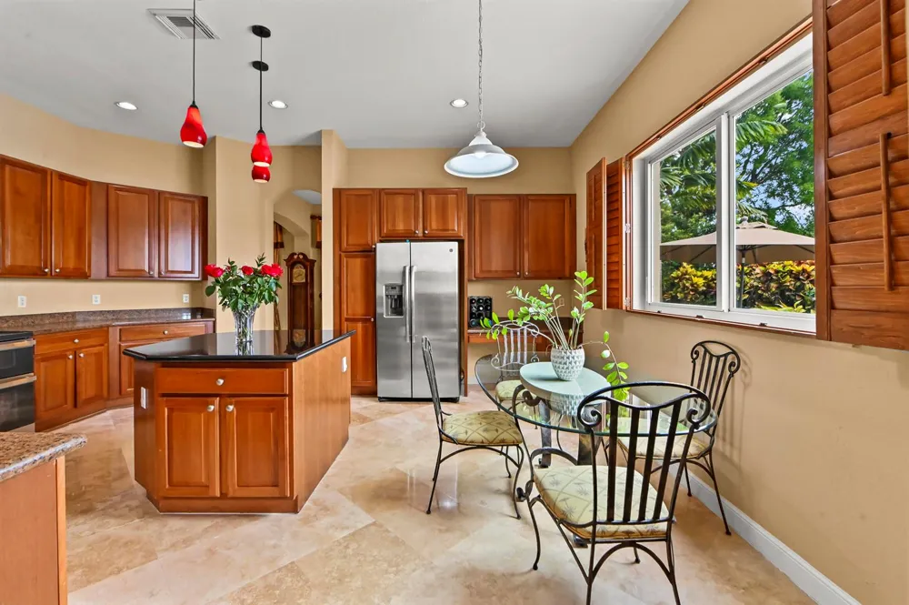 458 Cresta Circle West Palm Beach, FL 33413