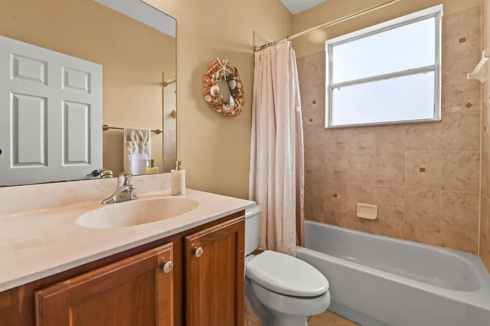458 Cresta Circle West Palm Beach, FL 33413