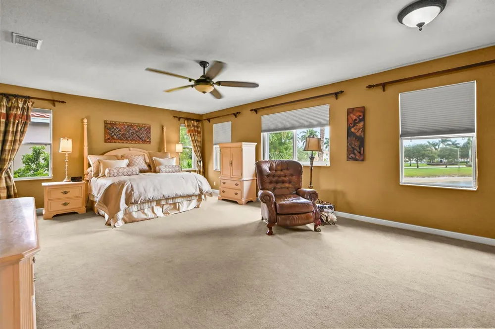 458 Cresta Circle West Palm Beach, FL 33413