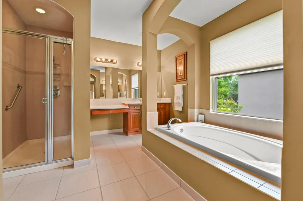 458 Cresta Circle West Palm Beach, FL 33413