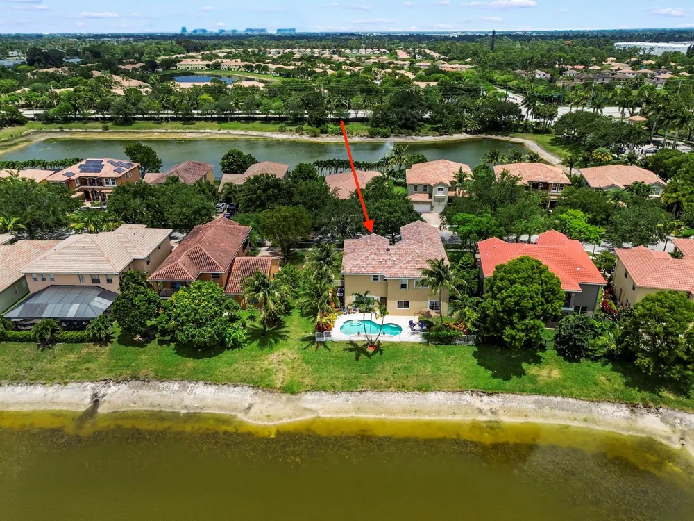 458 Cresta Circle West Palm Beach, FL 33413