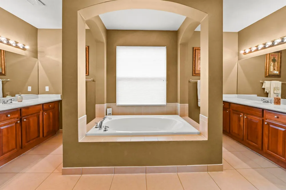 458 Cresta Circle West Palm Beach, FL 33413