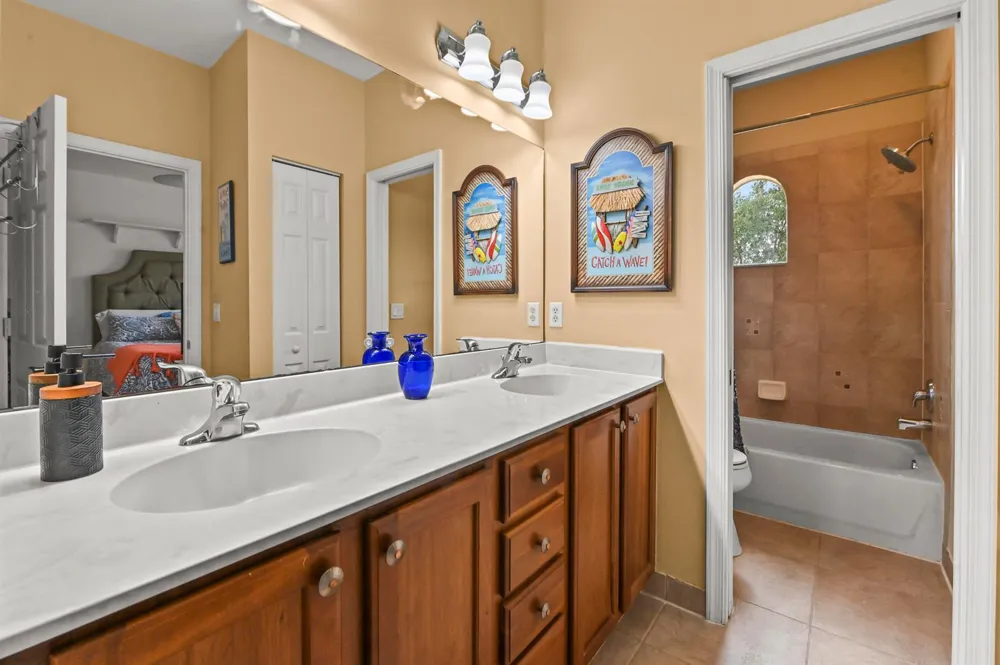 458 Cresta Circle West Palm Beach, FL 33413