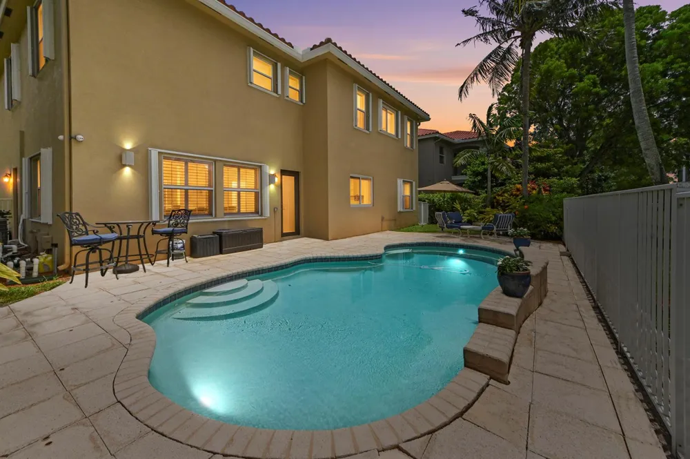 458 Cresta Circle West Palm Beach, FL 33413